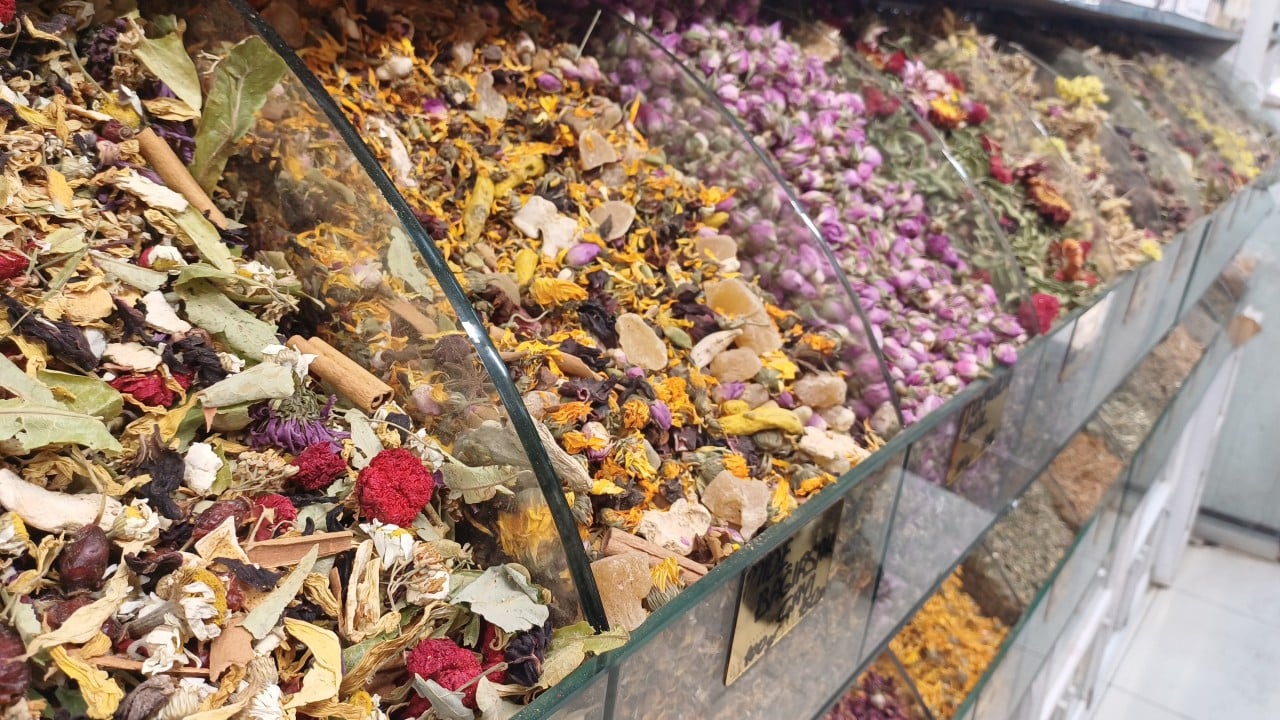 Foto - Onun ismi artık tüm aktarlarda geçti! Grip ve geçmeyen öksürüğe akgünlük sakızı tavsiyesi