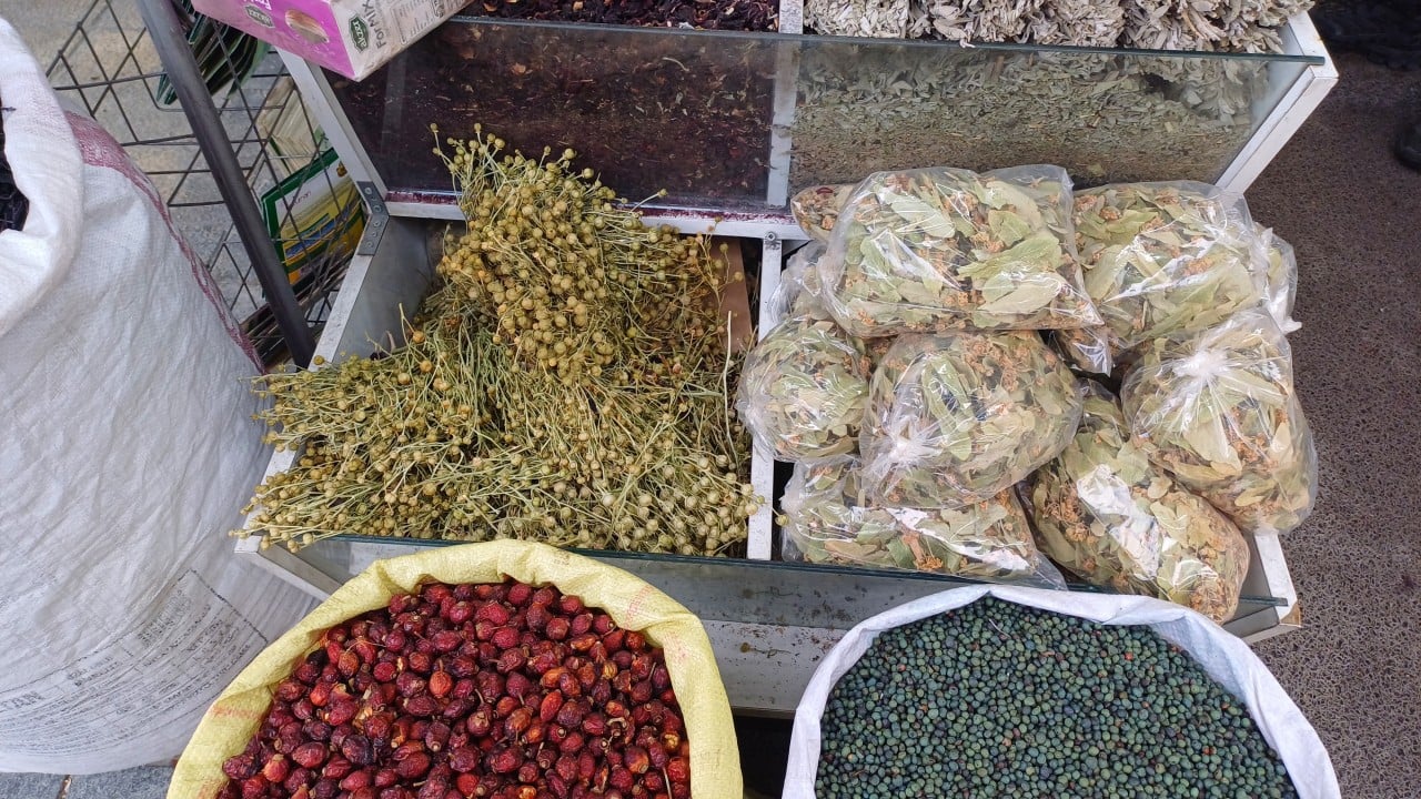 Foto - Onun ismi artık tüm aktarlarda geçti! Grip ve geçmeyen öksürüğe akgünlük sakızı tavsiyesi