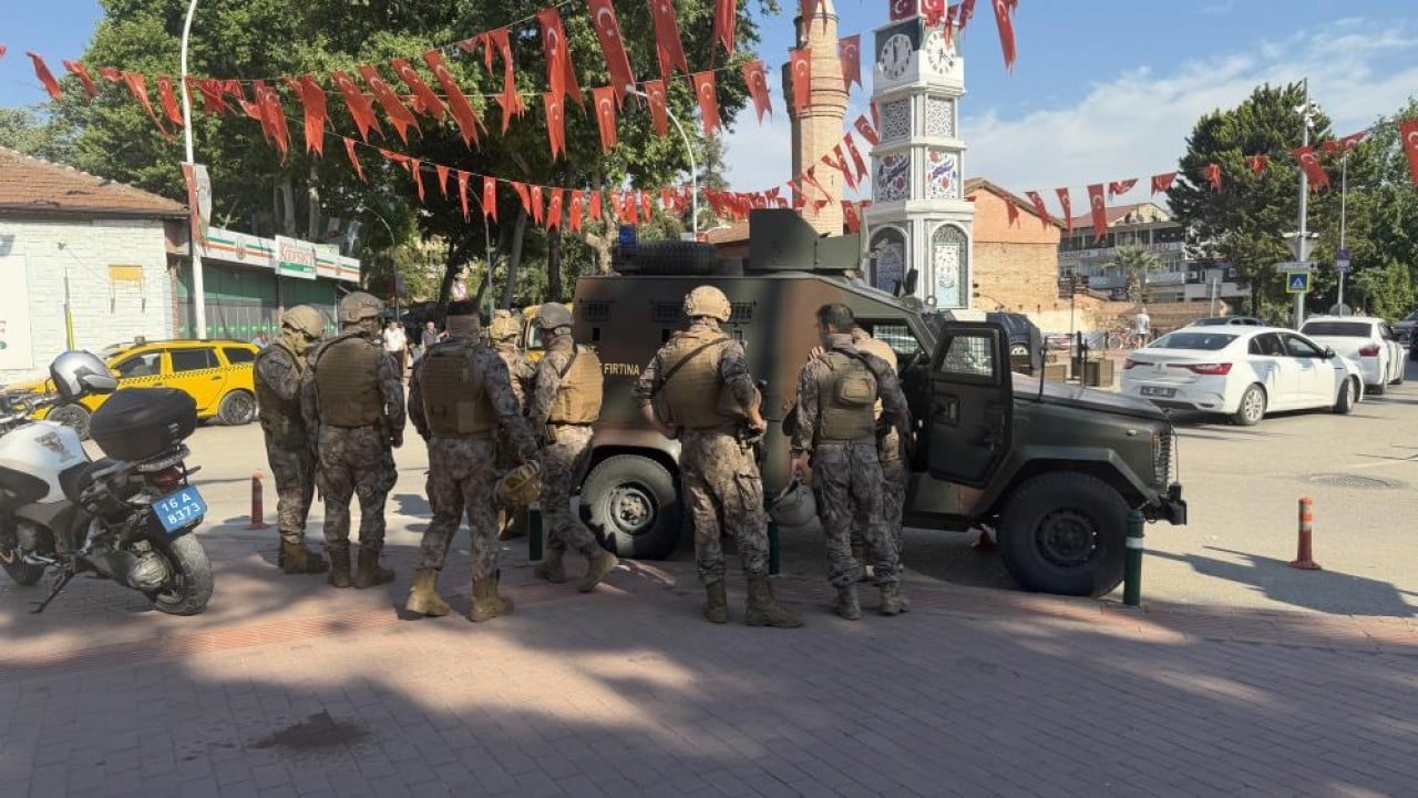 Foto - Önüne bak tartışması polisi sokağa döktü