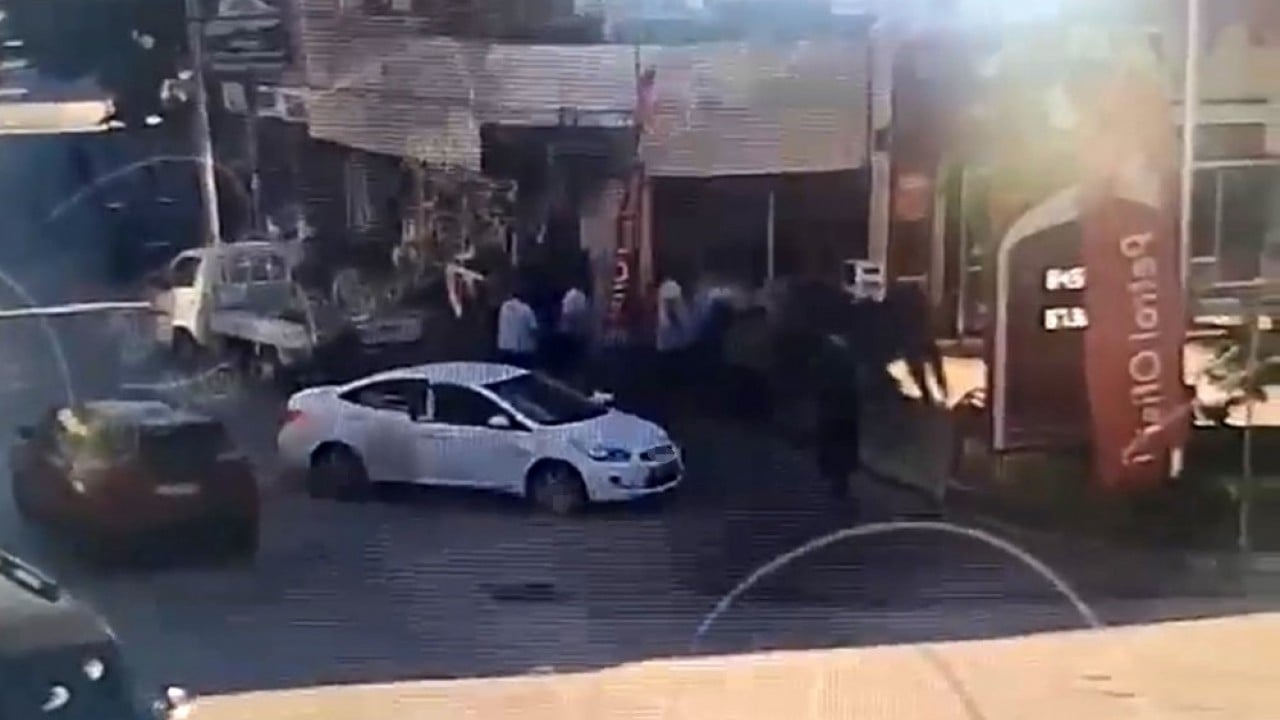 Foto - Önüne bak tartışması polisi sokağa döktü