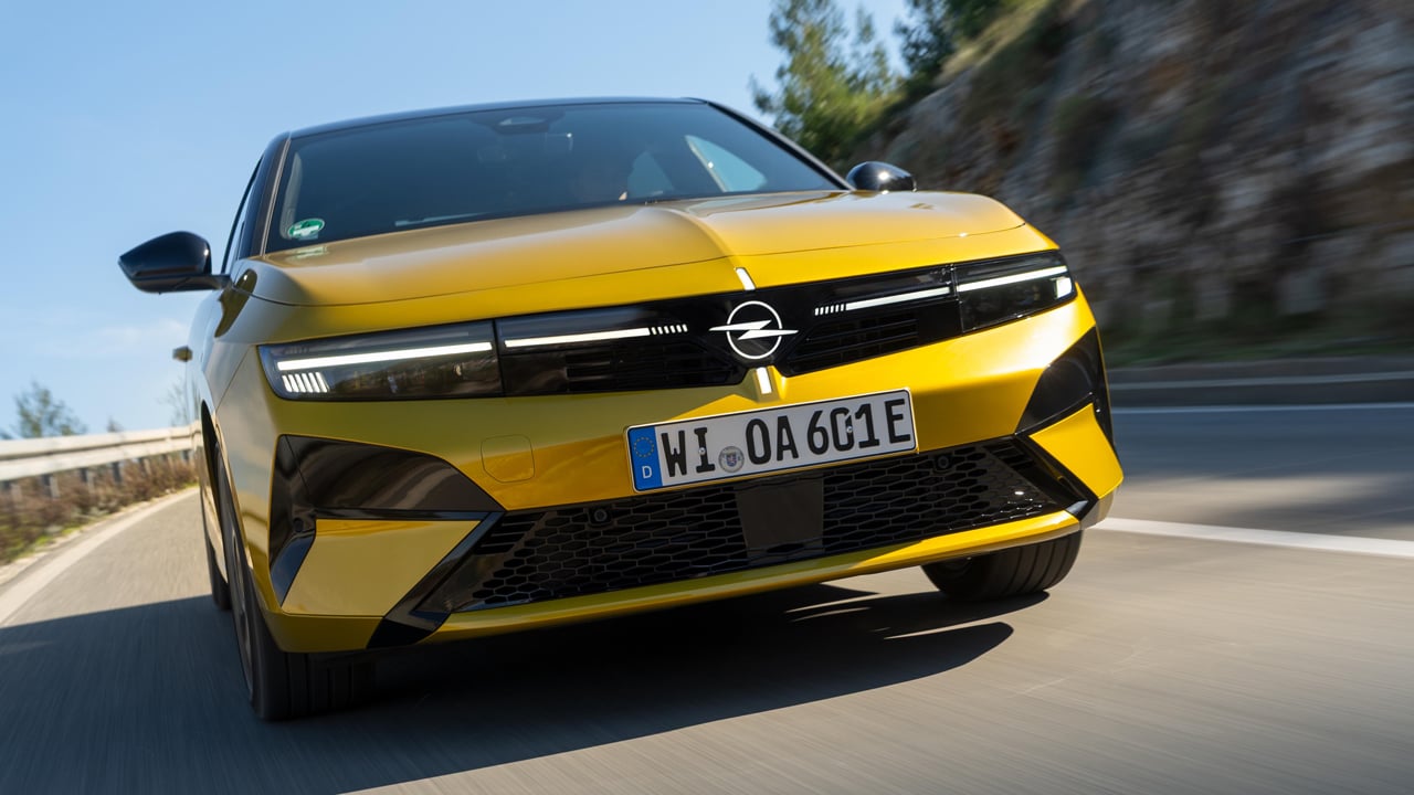 Opel’den sürpriz hamle! Yeni Astra Türkiye yollarına iniyor! Gözler bu modelde!