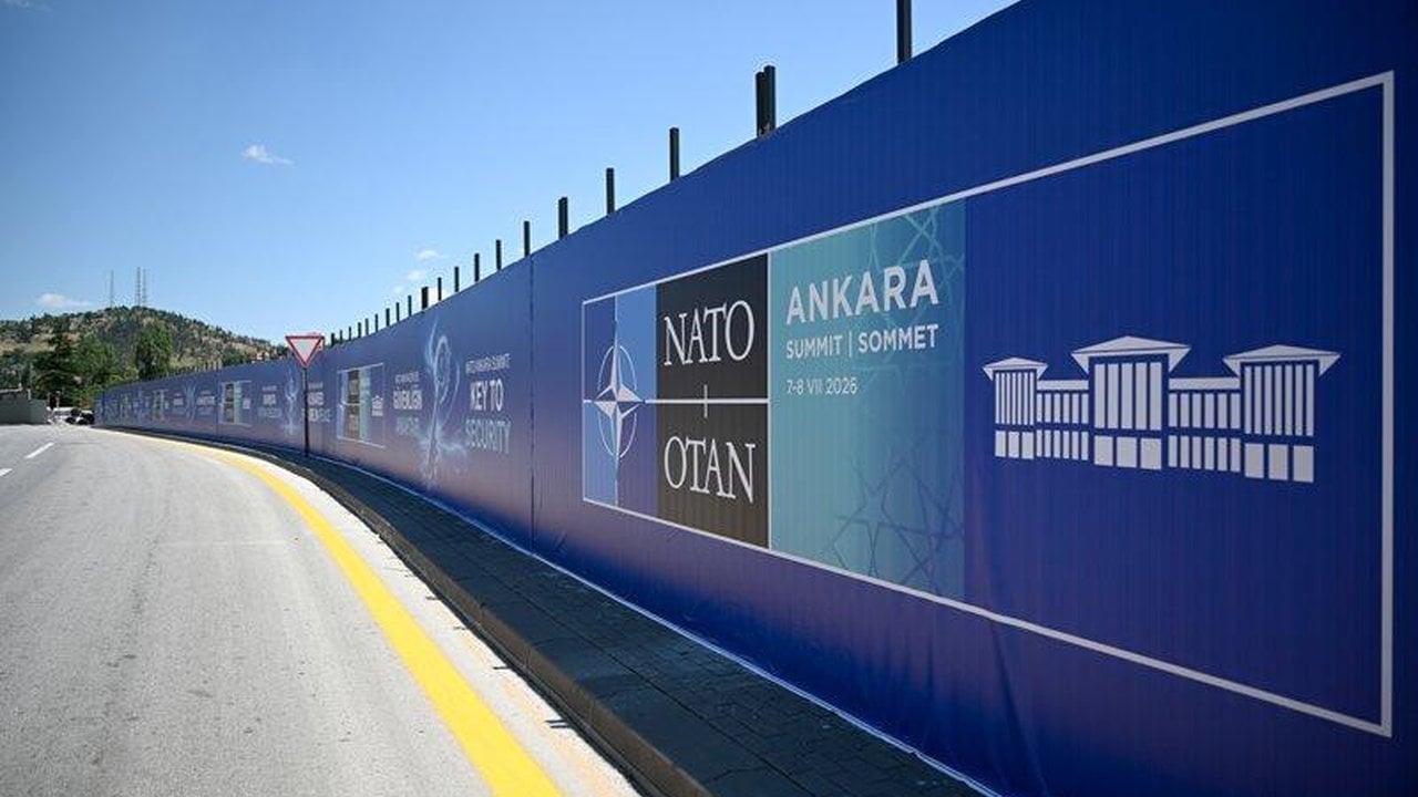 Foto - "Operasyon Turkuaz" başladı! TCG Anadolu, Tayfun ve Hürjet, Ankara'da akıllarını alacak