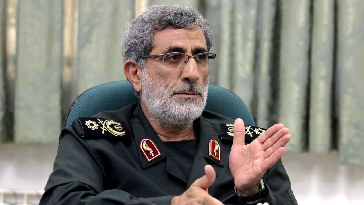 Foto - Operasyonlardan hep bir şekilde kurtulduğu için "Bu işin içinde iş var" deniliyordu! İran’da hain ilan edilen komutan için harekete geçildi