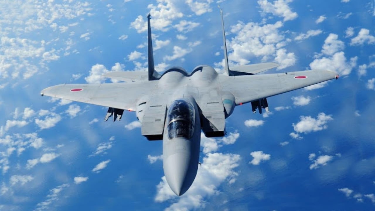 Foto - Ordu alarmda! Pilotlar bile fark etmedi, dev savaş uçakları havada parçalanmaya başladı