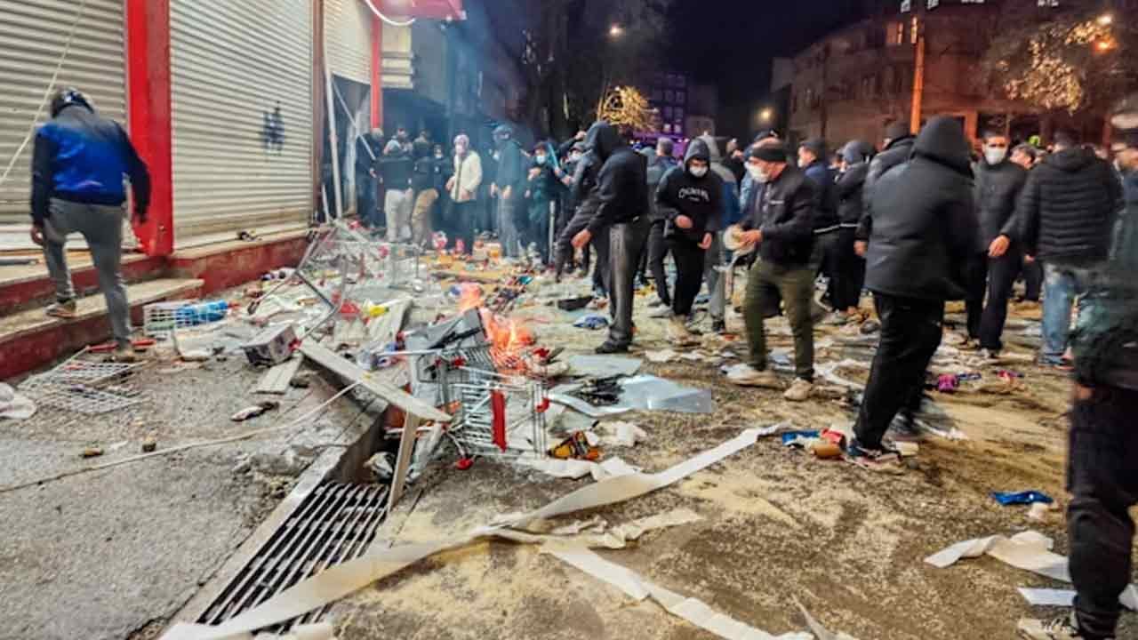 Foto - Ordu da topa girdi! İran Silahlı Kuvvetleri'nden gösterilere dair ilk açıklama