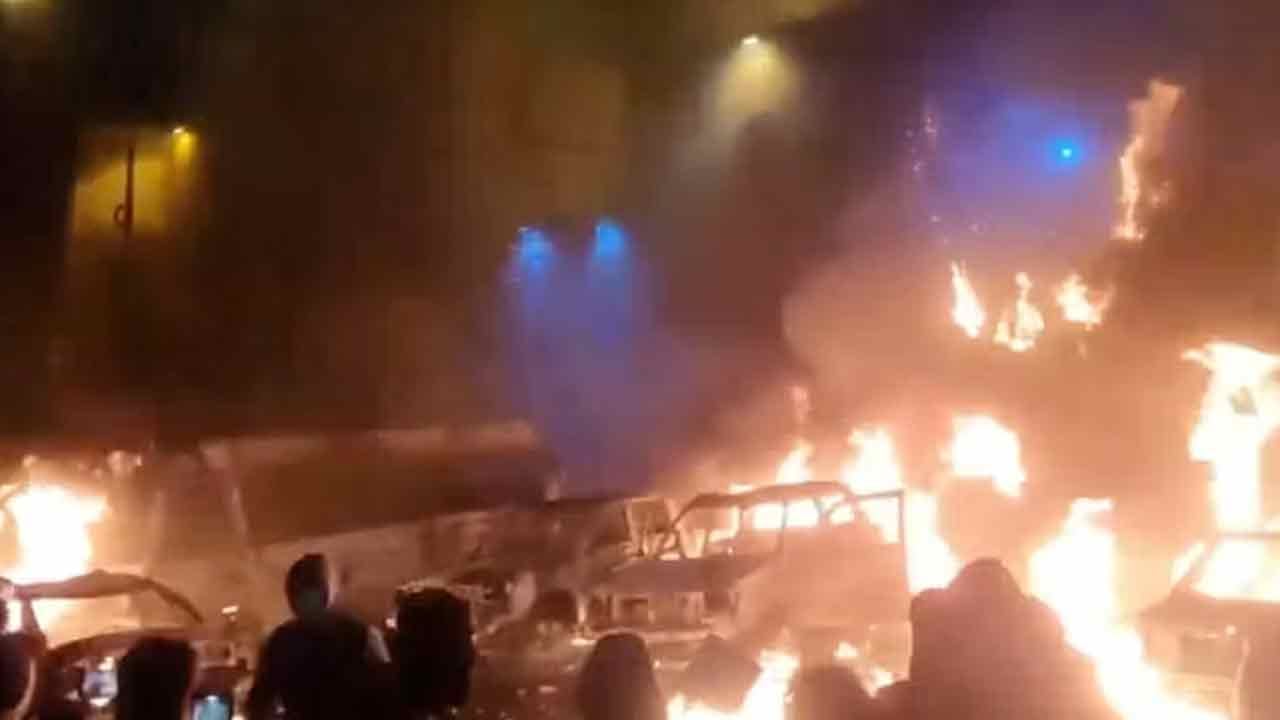 Foto - Ordu da topa girdi! İran Silahlı Kuvvetleri'nden gösterilere dair ilk açıklama