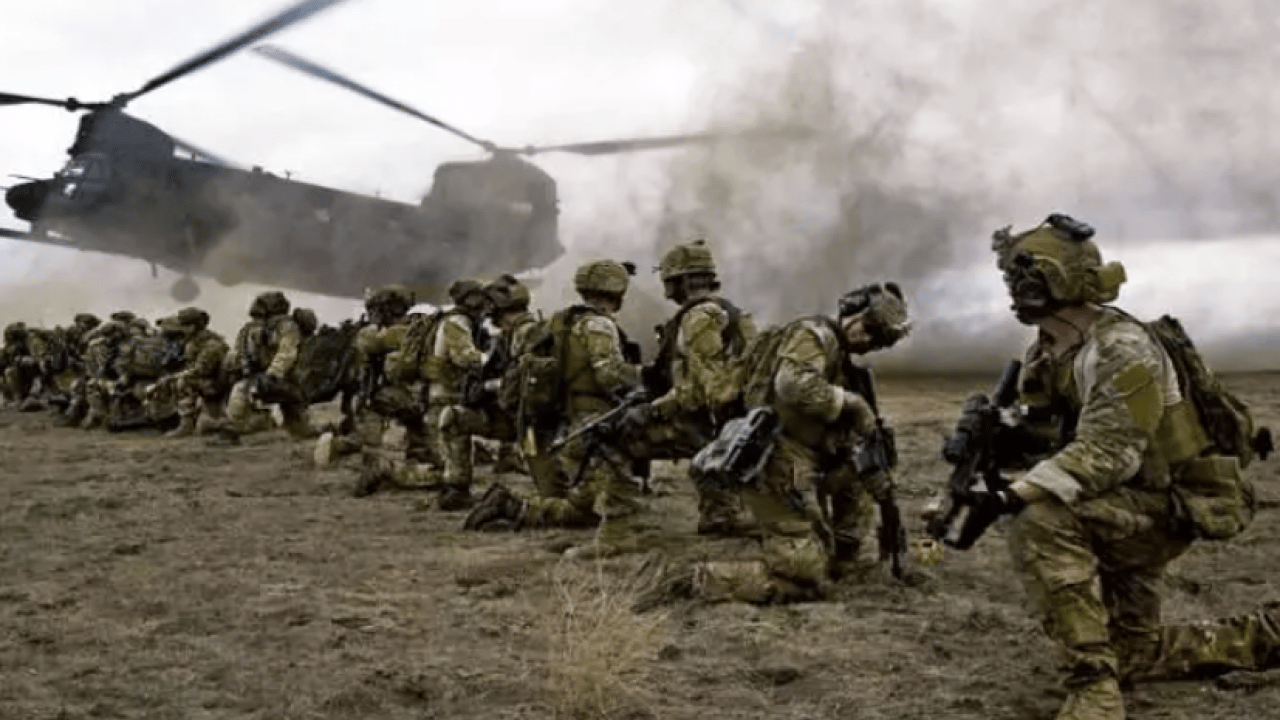 Güvenliği kızaklı köpekler sağlıyor: İşte ordusu olmayan ülkeler!