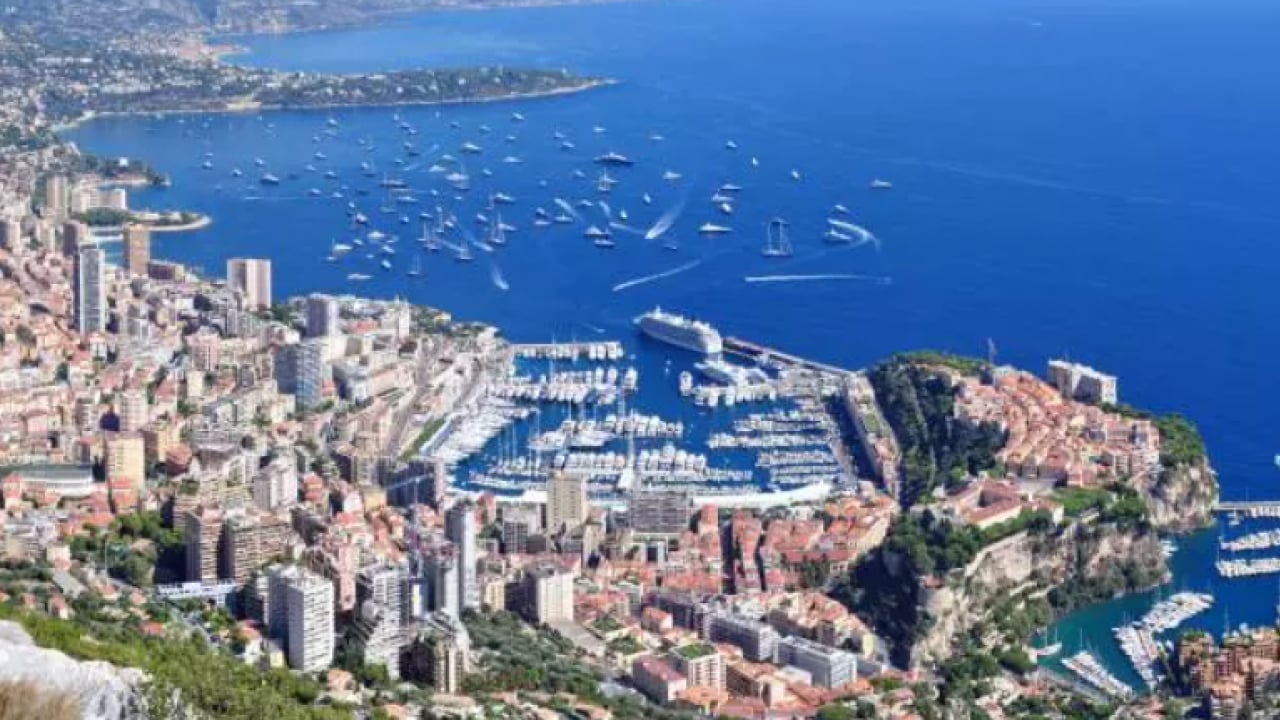 Foto - Güvenliği kızaklı köpekler sağlıyor: İşte ordusu olmayan ülkeler!