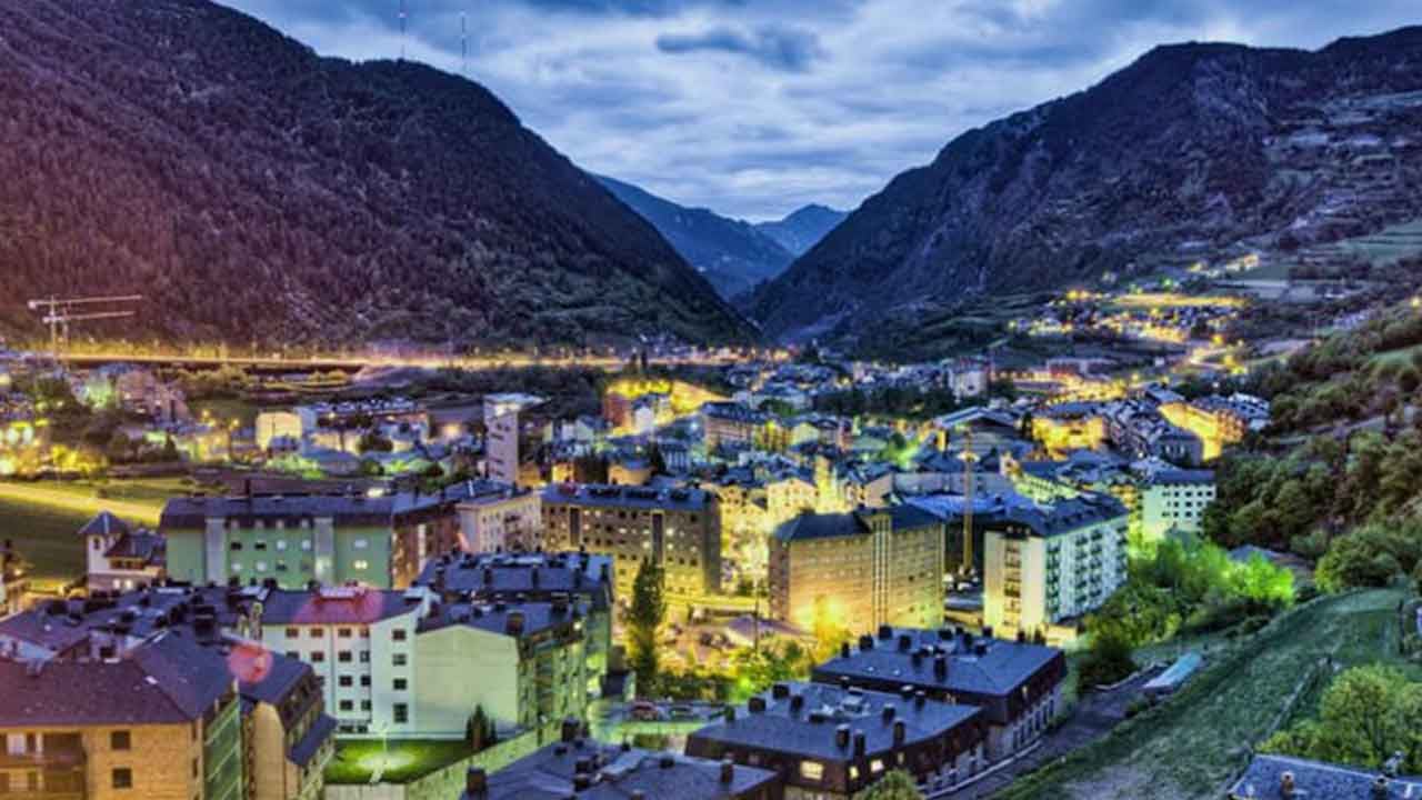 Foto - Ordusu yok, iki prensi var: İşte dünyanın dikkat çeken ülkesi