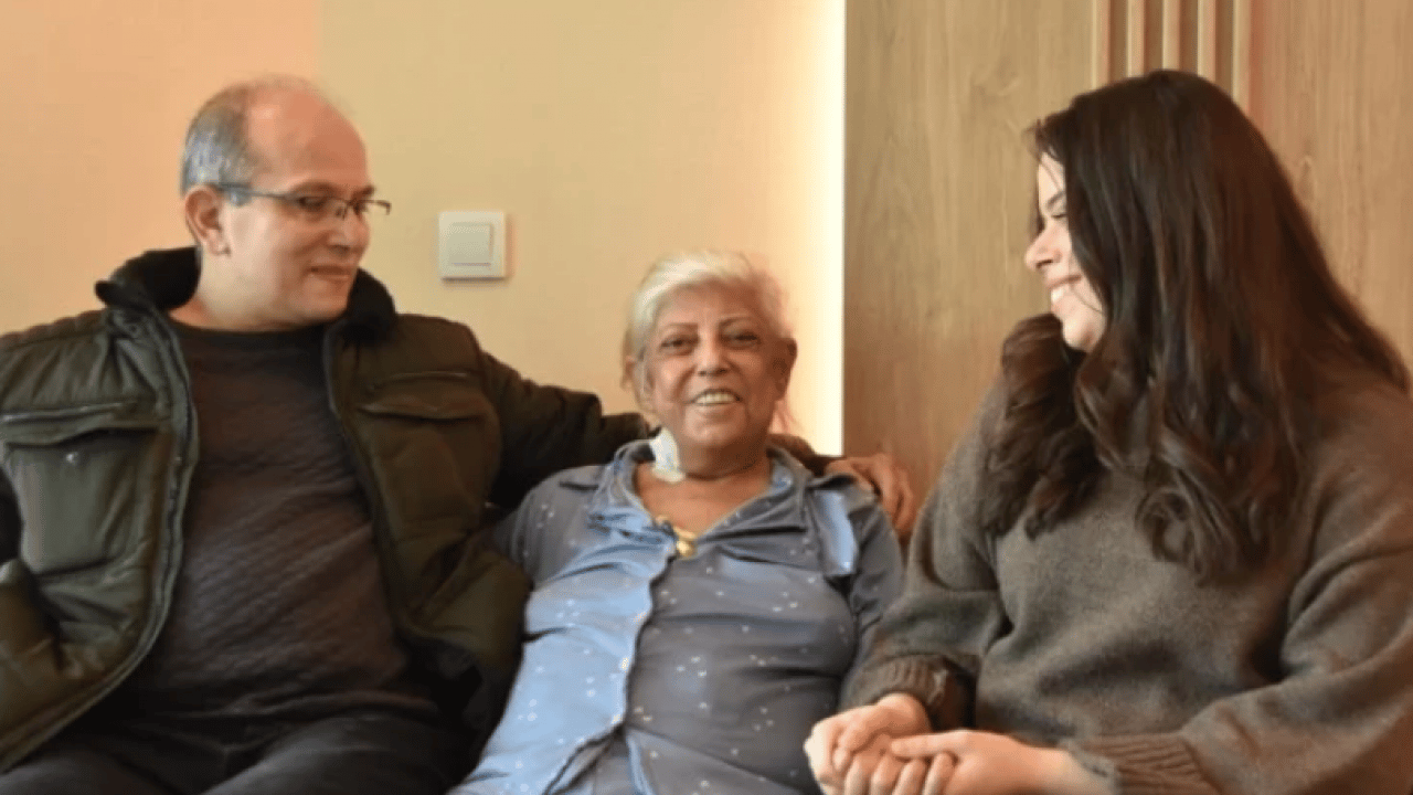 Foto - Organ nakli bekleyen anneye büyük sürpriz! Kızı ciğerini verecekti! Gelen haber sevinç gözyaşlarına boğdu