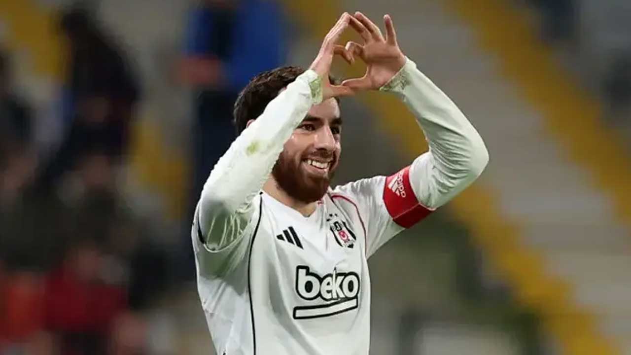 Foto - Orkun Kökçü'den milli takım dönüşü takdir toplayan karar
