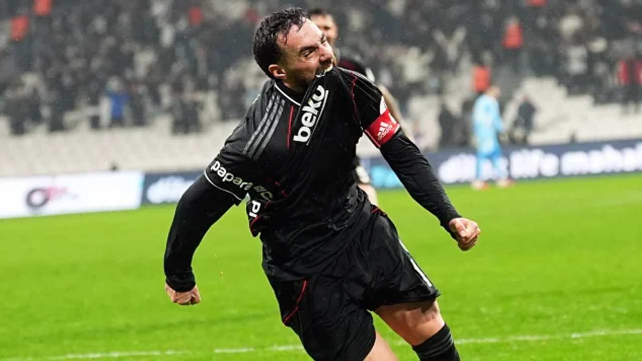 Foto - Orkun Kökçü'den milli takım dönüşü takdir toplayan karar
