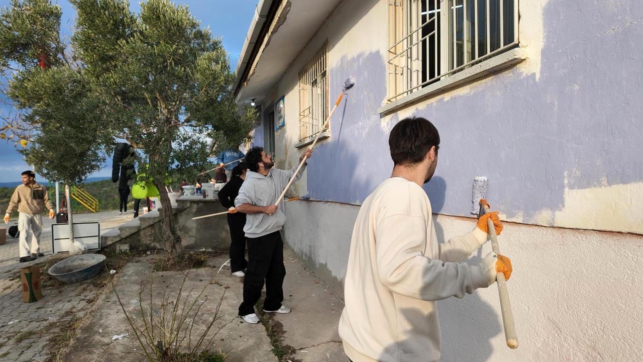 Örnek davranış: Köy okuluna üniversite öğrencilerinden dokunuş