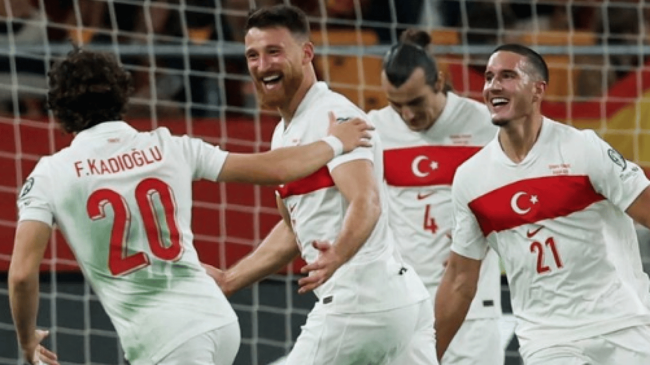 Foto - Orta alan sürprizi... Beşiktaş'tan transferde milli yıldıza sıkı takip! Salih Özcan...