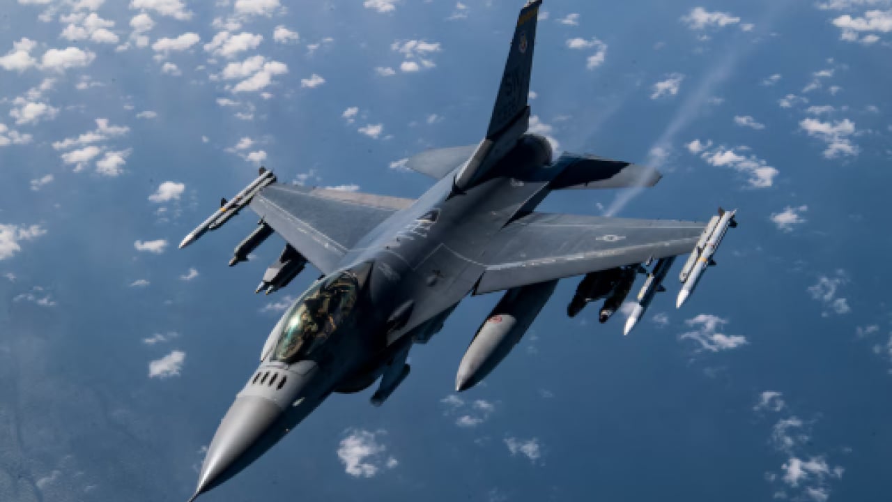 Foto - Orta doğu yangın yeri: Arap ülkesi 39 adet F-16 alacak!