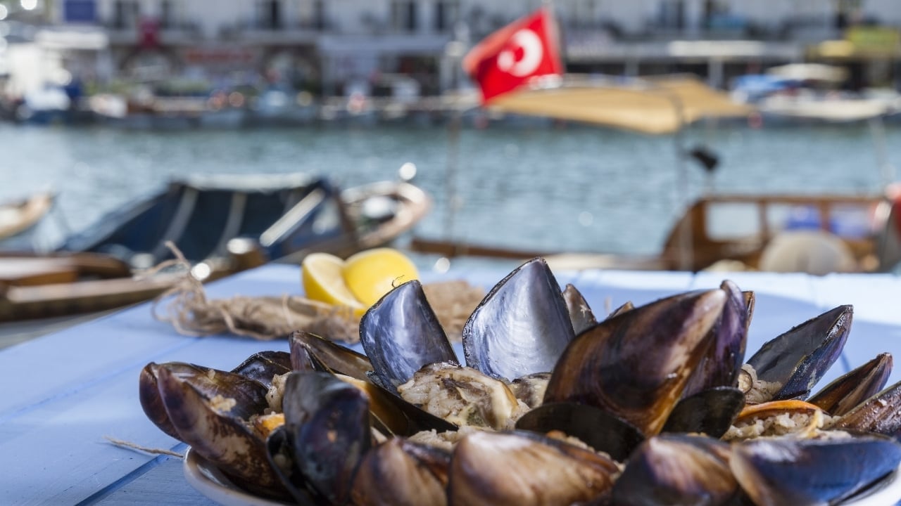 Foto - Ortaköy’deki midye faciasında kan donduran şüphe! Savcılık talimatı verdi