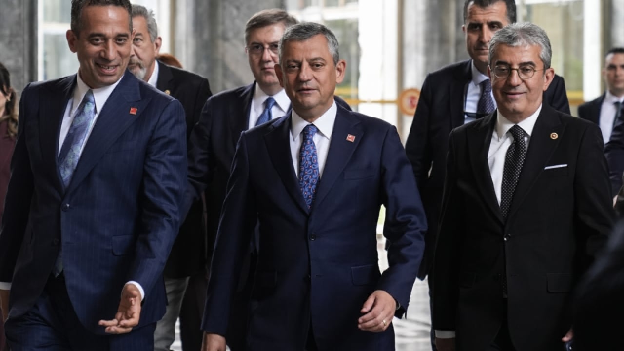 Foto - Ortalık işte şimdi karışacak! Özgür Özel cephesinden çok konuşulacak hamle geliyor