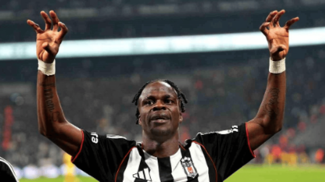 Foto - Ortalık karışacak... Nihat Kahveci, Beşiktaş maçında gördükleriyle şoke oldu