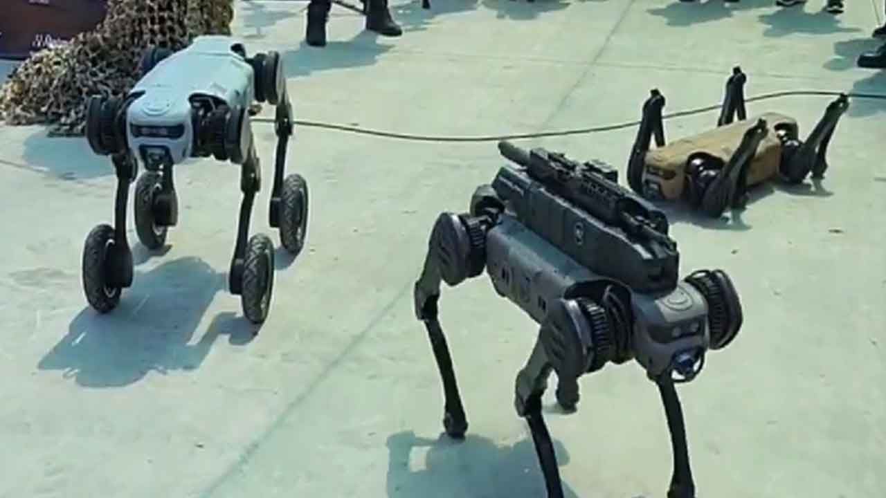 Foto - Ortalık karışacak: Türkiye robot ordusunu sahaya sürdü
