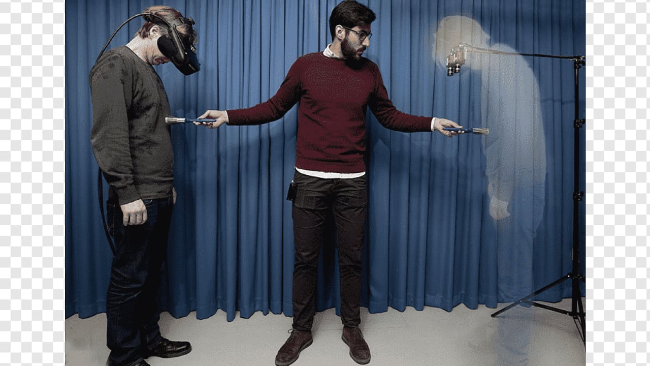 Foto - Örtünenin görünmez olduğu kumaş yapıldı!