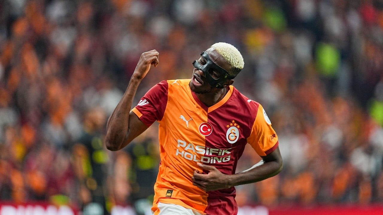 Foto - Osimhen 'kavga ettiği arkadaşını' Galatasaray'a çağırdı! O isim ortaya çıktı, yer yerinden oynadı…