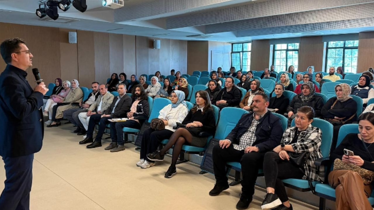 Foto - Osman Erkan: 'Sosyal Aile Olun, Yalnızlık Sanal Bağımlılığı Tetikler'