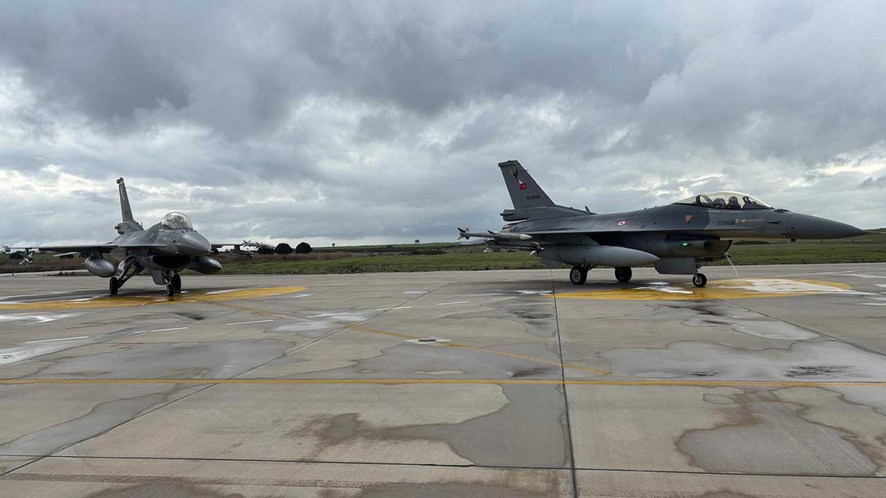 Foto - "Osmanlı geri dönüyor!" Türk Hava Kuvvetleri Akdeniz semalarında 