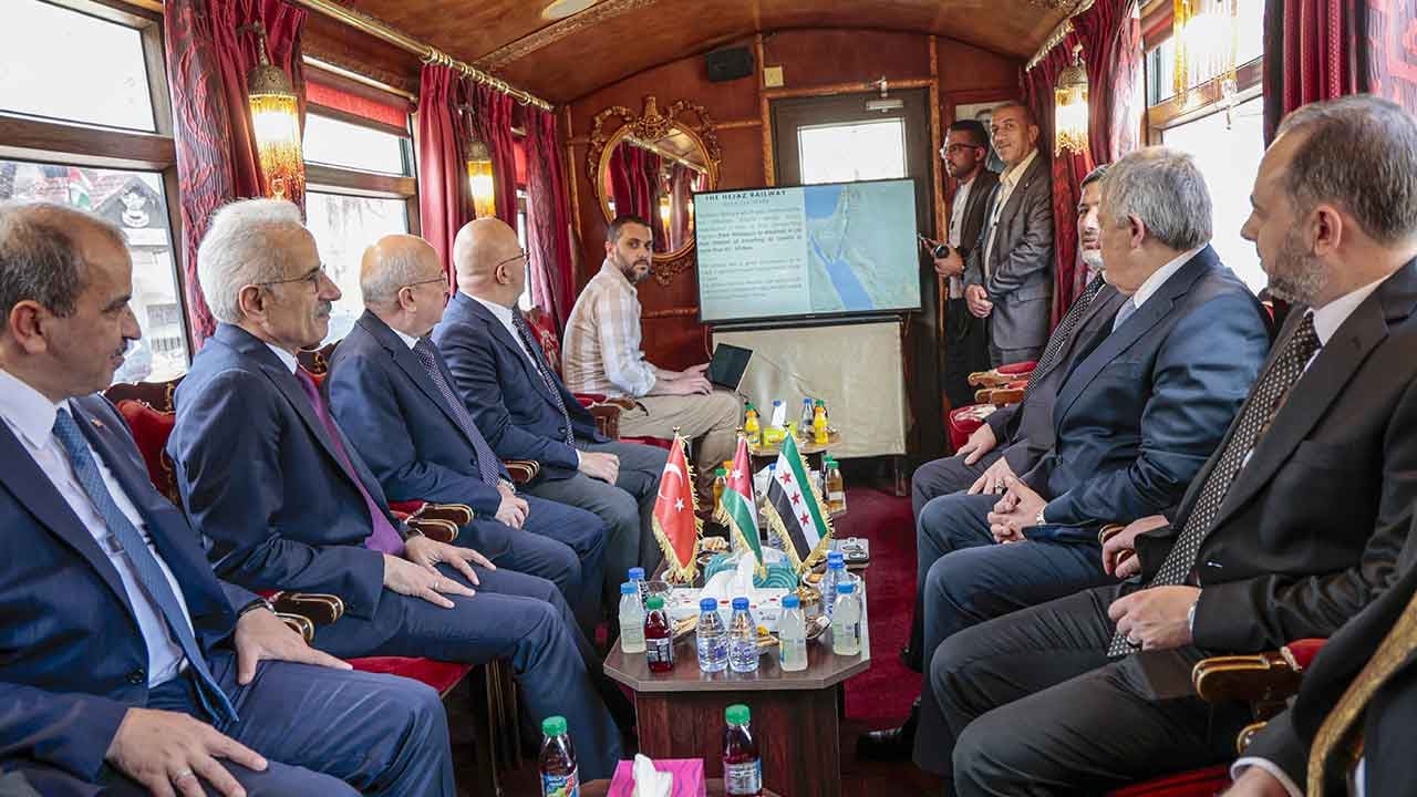 Foto - Osmanlı yadigarı! Bakan Uraloğlu'ndan Hicaz Demir Yolu mesajı