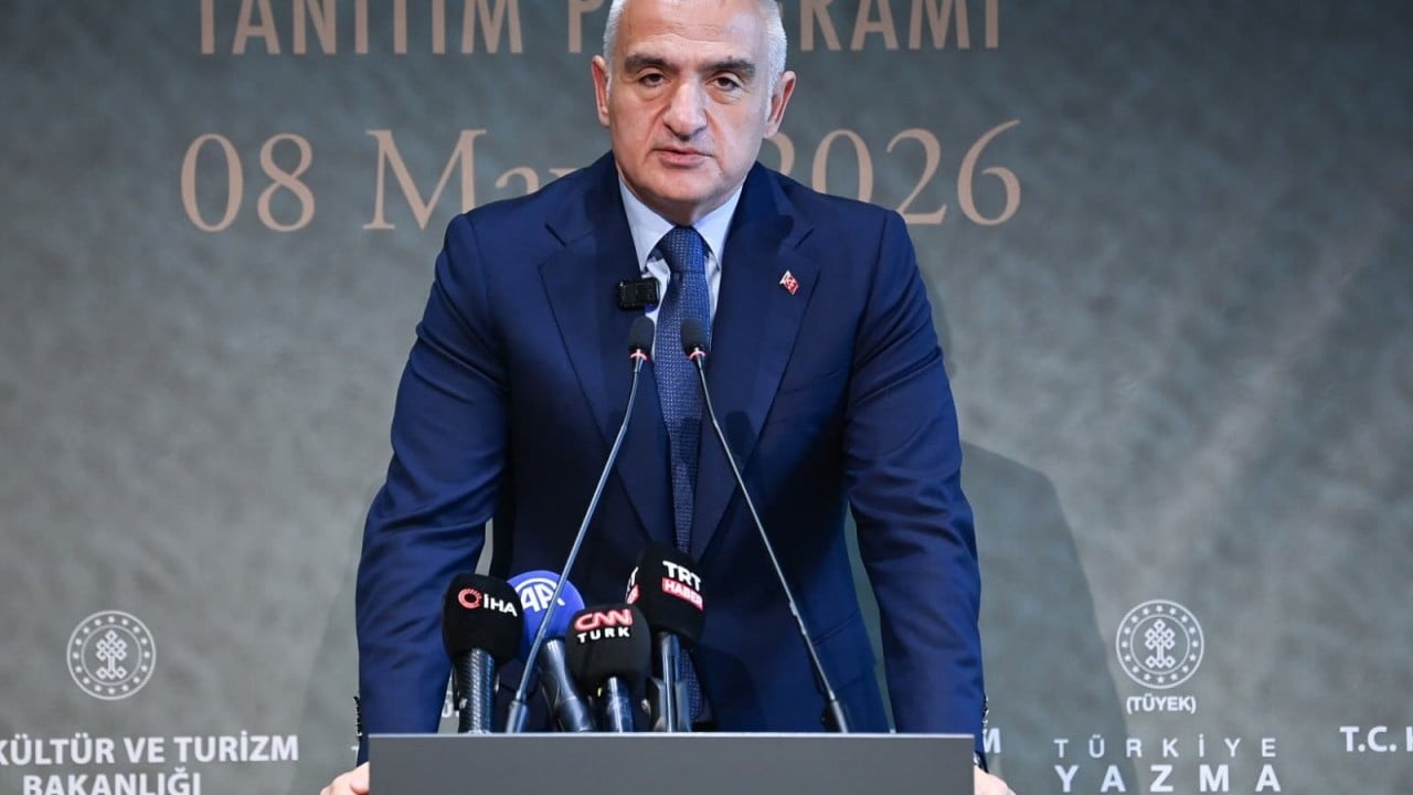 Foto - Osmanlı'nın 500 yıllık ilim geleceğine ışık tutan dev külliyat: Bakan Ersoy Rami Kütüphanesi'nde...