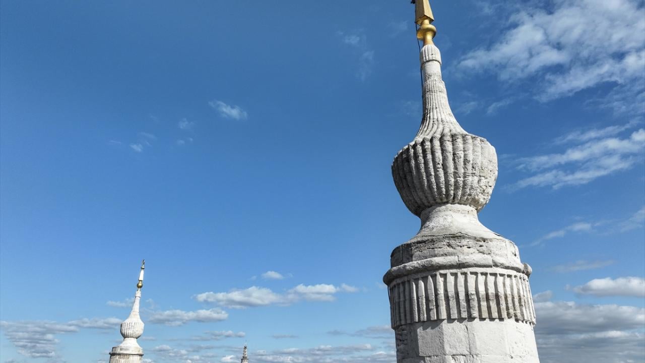 Foto - Osmanlı'nın İstanbul'daki son selatin külliyesi: Laleli Camii