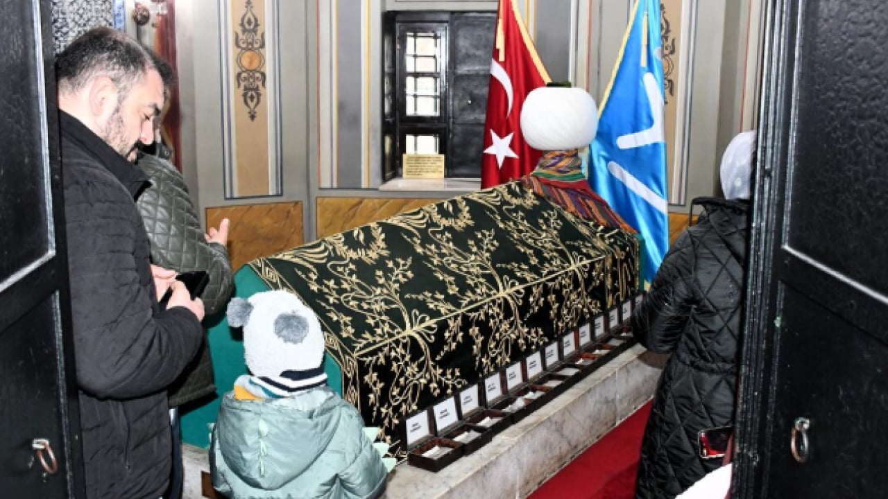 Foto - Osmanlı’nın kalbi Söğüt’te 2025 yılı rekorla kapandı: Diriliş ruhu milyonları buluşturdu! Ertuğrul Gazi’ye 3 milyon ziyaretçi