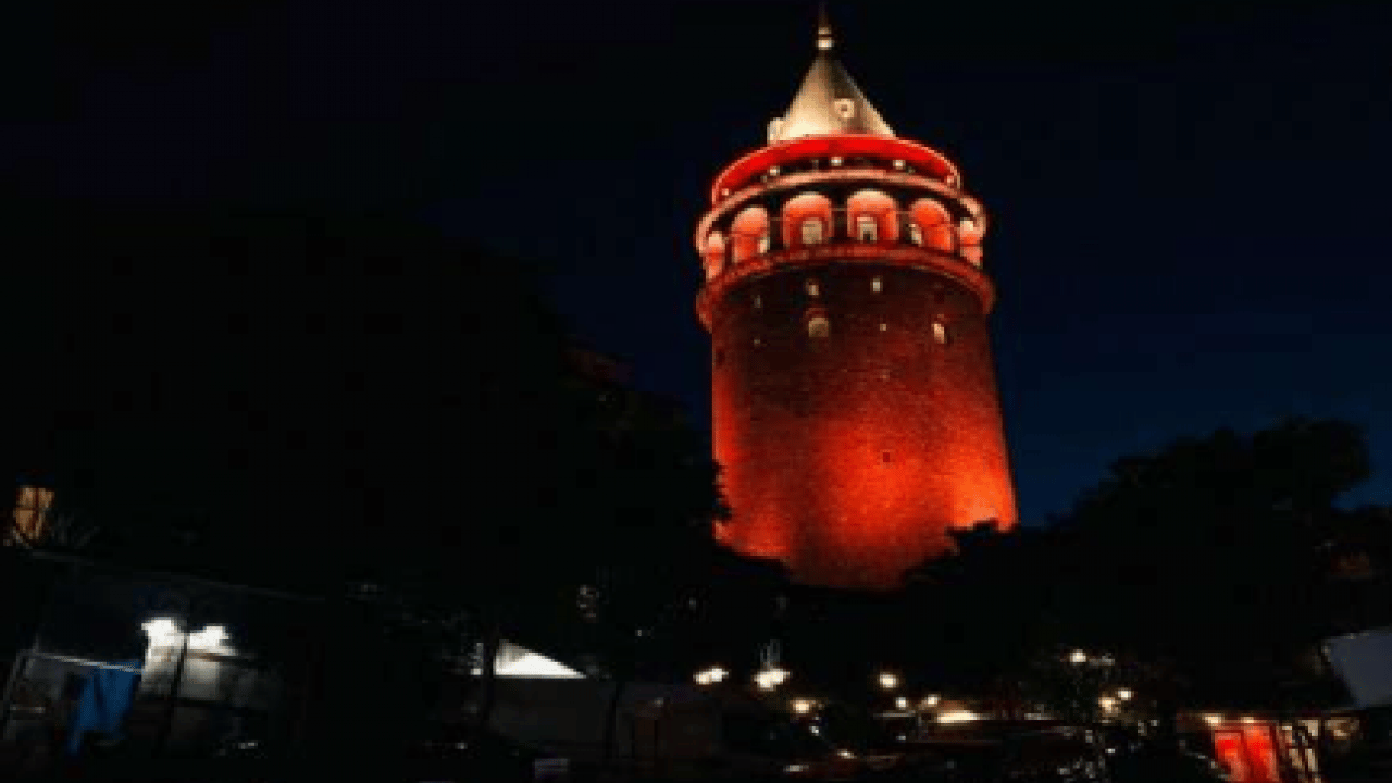 Foto - Otizmli evlatlarımıza tam destek! Tarihi yapılar mavi ve kırmızı ışıkla aydınlatılacak