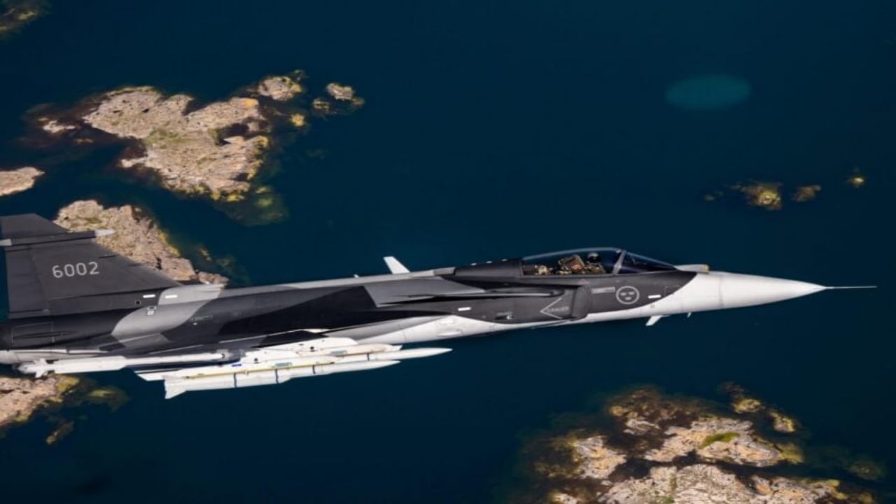 Foto - Otobandan kalkış yapan, F-35’den ucuz savaş uçağı: Kafaya koydular, 150 adetlik devasa bir filoya ulaştıracaklar
