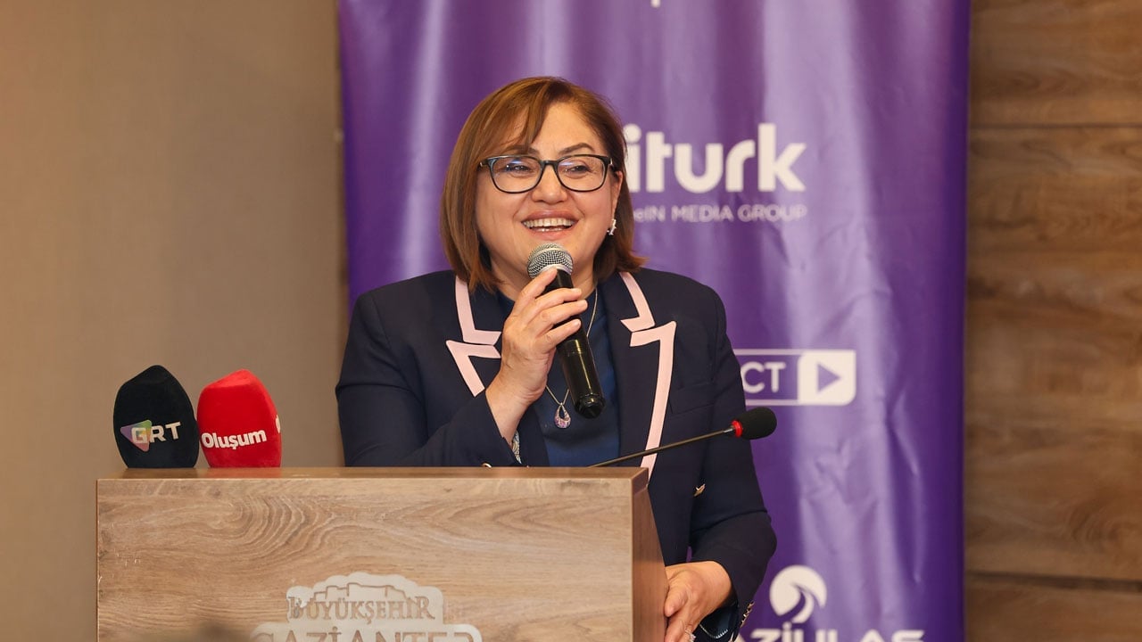 Foto - Otobüs ve tramvaylarda yeni dönem! Gaziantep’te yolcular maç ve dizi izleyebilecek