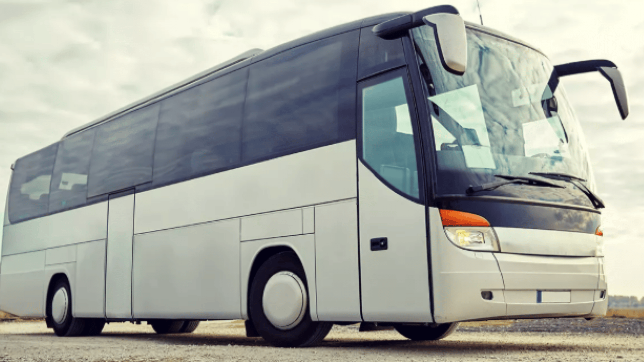 Foto - Otobüslerin arka koltuğu neden yüksek? Meğer nedeni çok basitmiş!