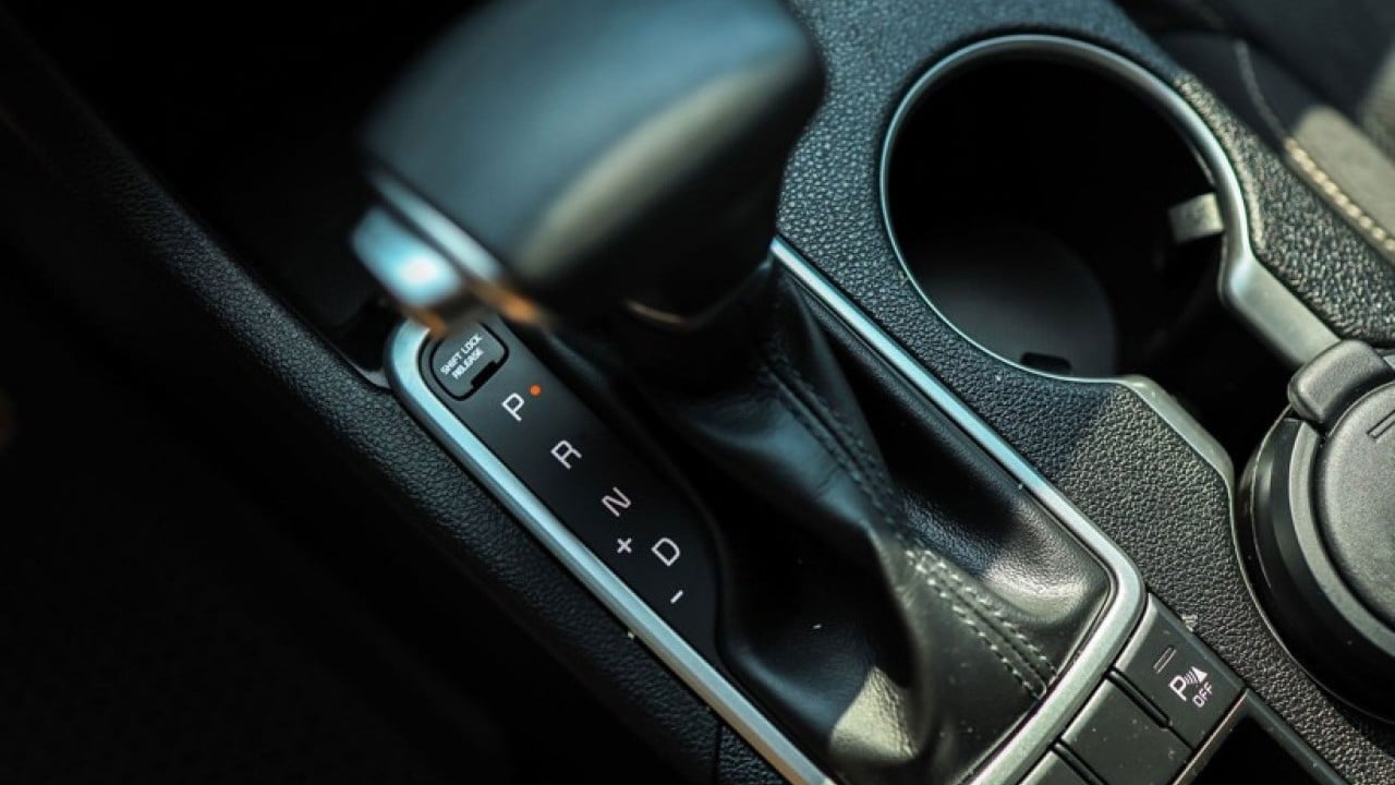 Otomatik araç sahipleri dikkat: Bu 5 alışkanlık pahalıya patlayabilir