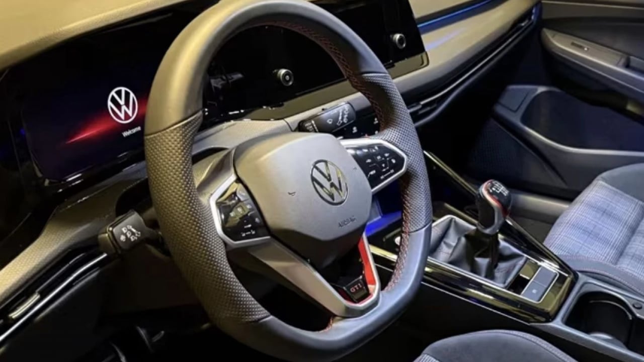 Foto - Otomobil devinden geri vites! ‘Pişmanız geri dönüyoruz'