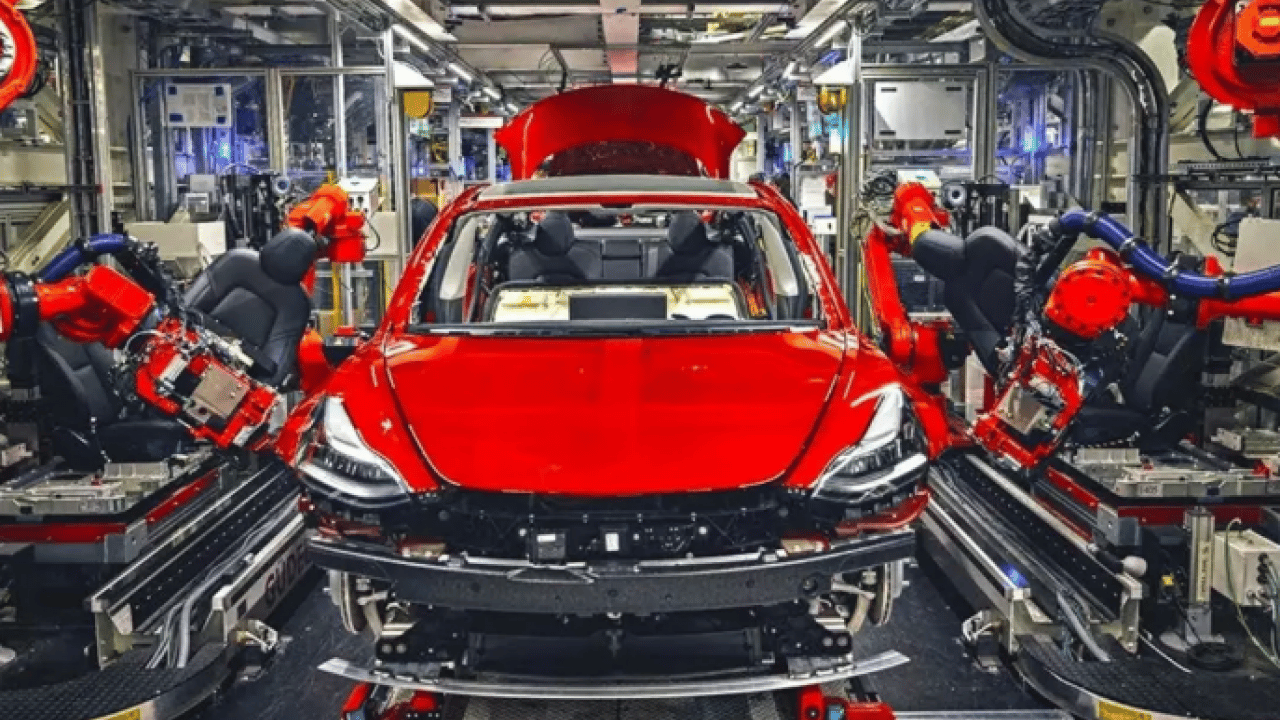 Otomobil devinden radikal karar: O modelin fiyatı bir anda 657 bin TL düştü!