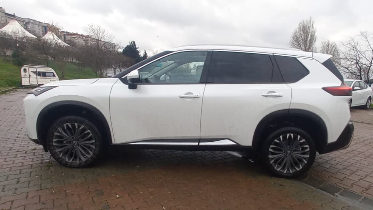 Foto - Otomobil tutkunları için bir SUV rehberi! Nissan X‑Trail’in direksiyonu başında geleceğe yolculuk!