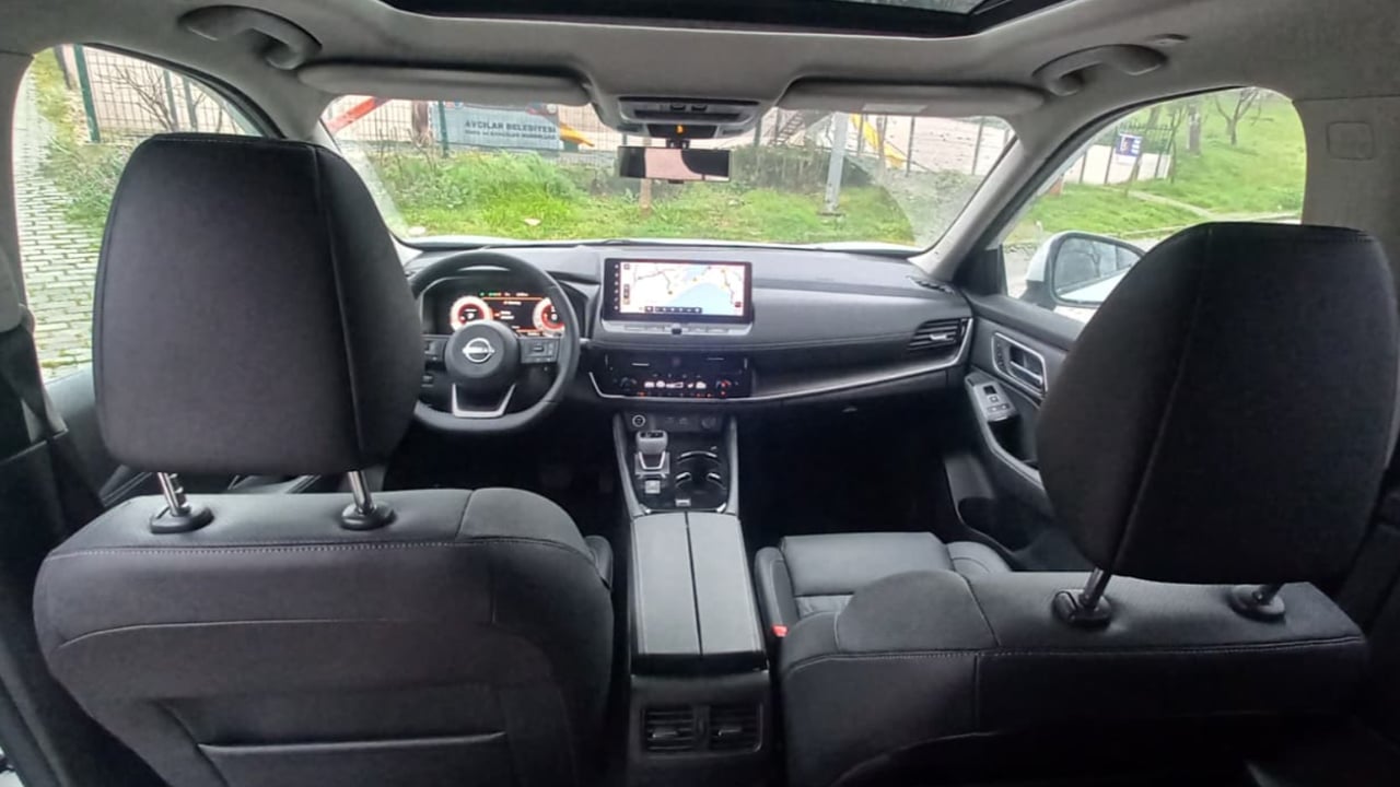 Foto - Otomobil tutkunları için bir SUV rehberi! Nissan X‑Trail’in direksiyonu başında geleceğe yolculuk!