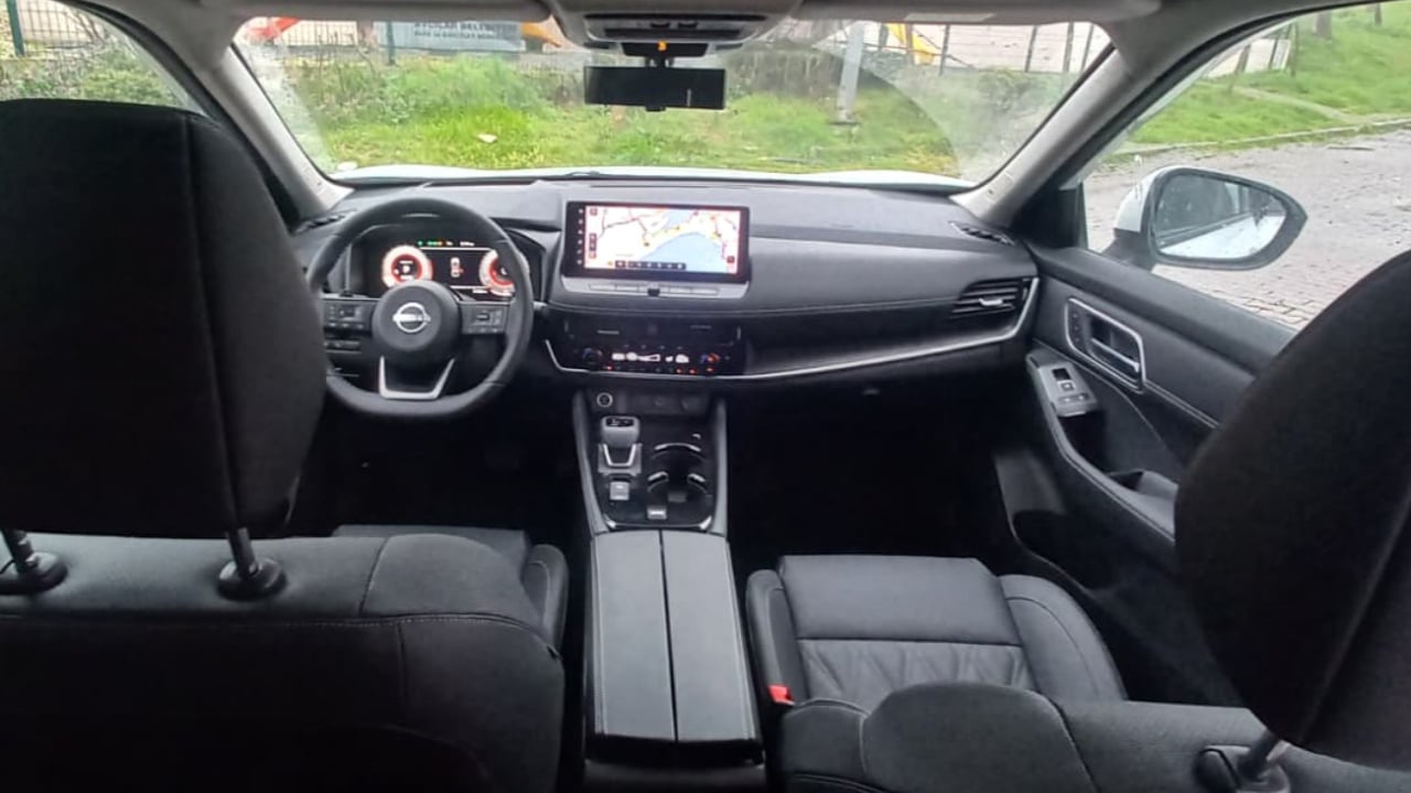 Foto - Otomobil tutkunları için bir SUV rehberi! Nissan X‑Trail’in direksiyonu başında geleceğe yolculuk!