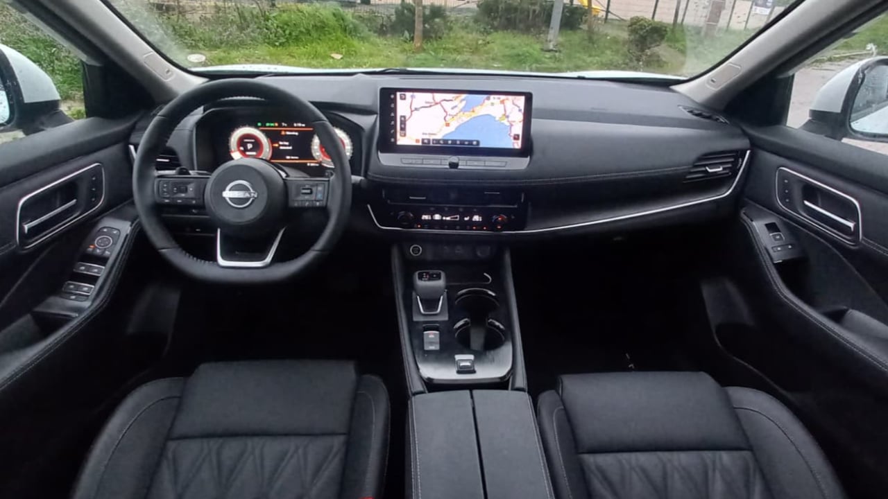 Foto - Otomobil tutkunları için bir SUV rehberi! Nissan X‑Trail’in direksiyonu başında geleceğe yolculuk!