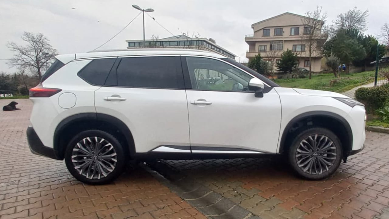 Foto - Otomobil tutkunları için bir SUV rehberi! Nissan X‑Trail’in direksiyonu başında geleceğe yolculuk!