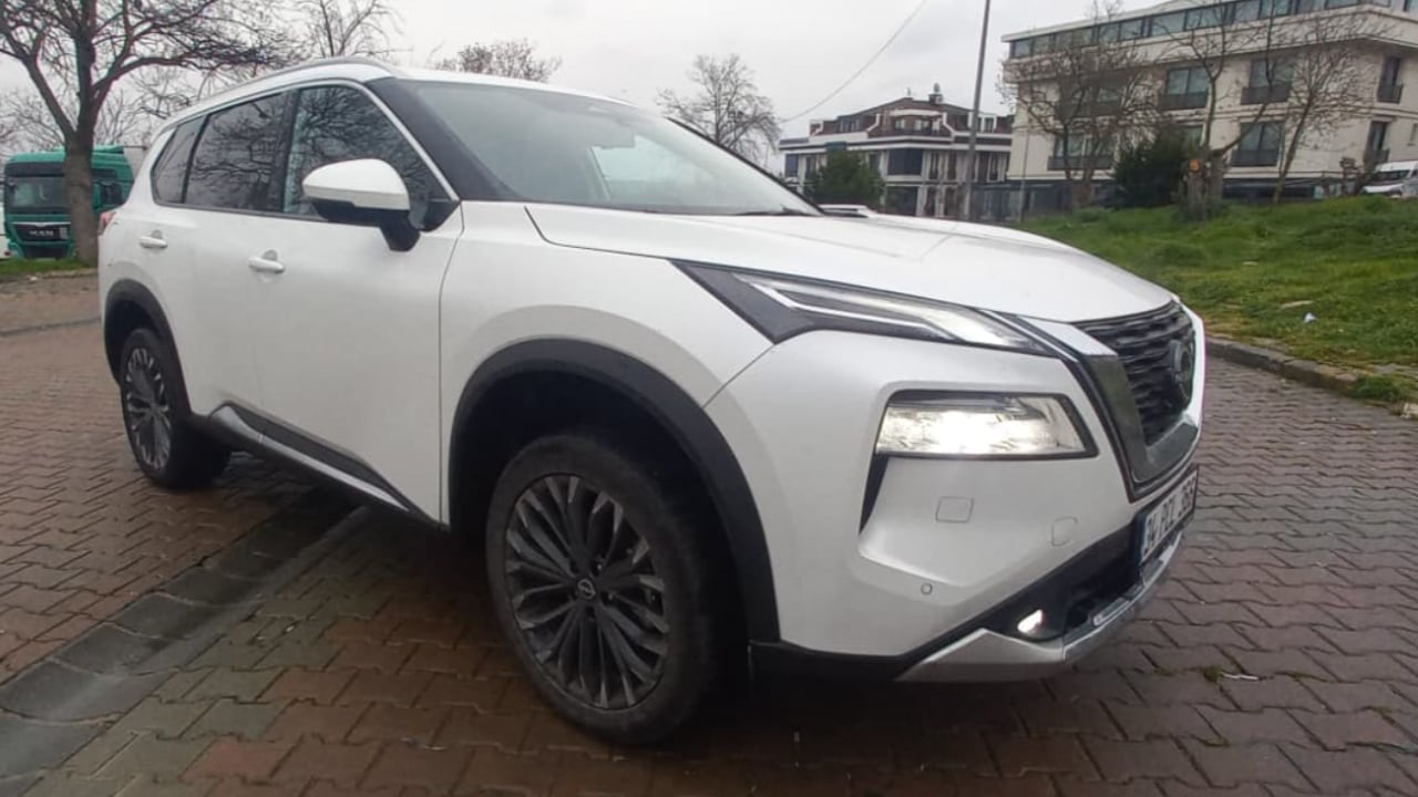 Foto - Otomobil tutkunları için bir SUV rehberi! Nissan X‑Trail’in direksiyonu başında geleceğe yolculuk!