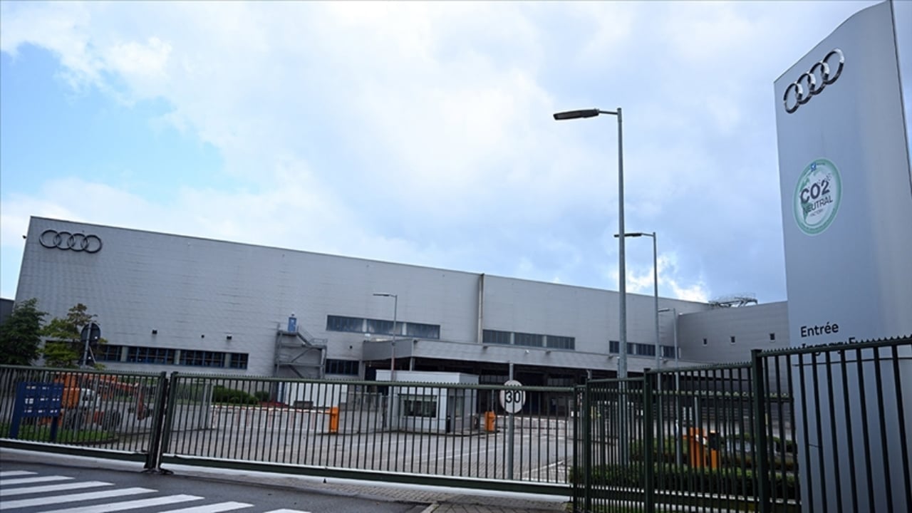 Foto - Otomotiv devinden şok karar! Binlerce işçi kapının önüne kondu