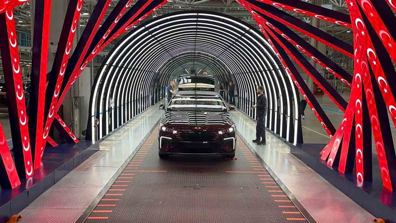 Foto - Otomotiv ihracatında tırmanış: Türkiye satıyor Avrupa kapış kapış alıyor