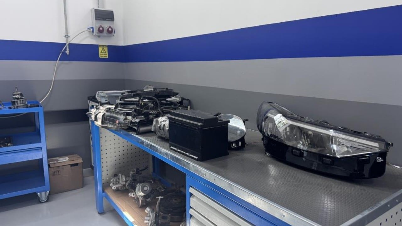 Foto - otomotiv laboratuvarına kavuştular Öğrenciler uygulamalı eğitim görecek