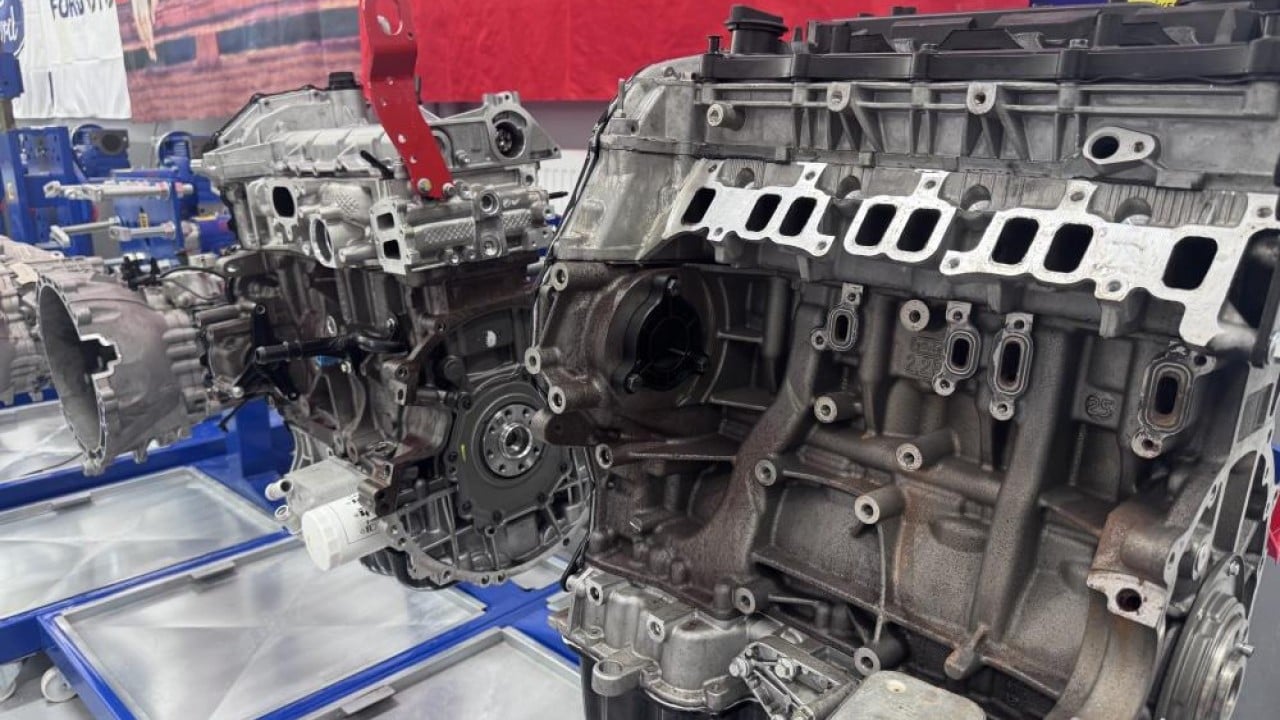 Foto - otomotiv laboratuvarına kavuştular Öğrenciler uygulamalı eğitim görecek