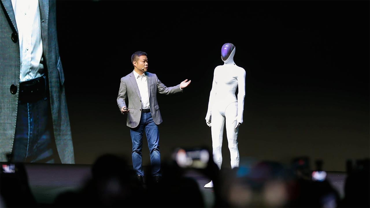 Otomotiv sınıfı ilk insansı robot! XPeng ET1'i tanıttı