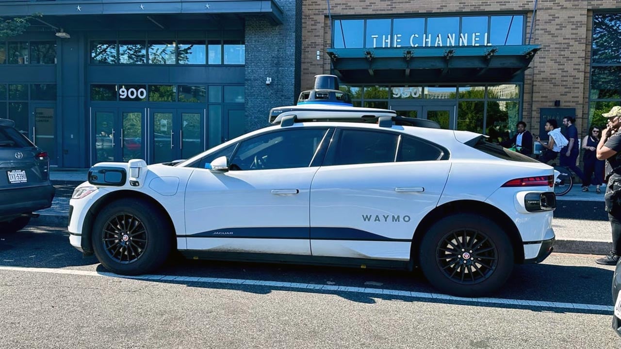 Foto - Otonom taksiler ilk sınavını verdi! Elektrik gidince şehirde kaos çıktı